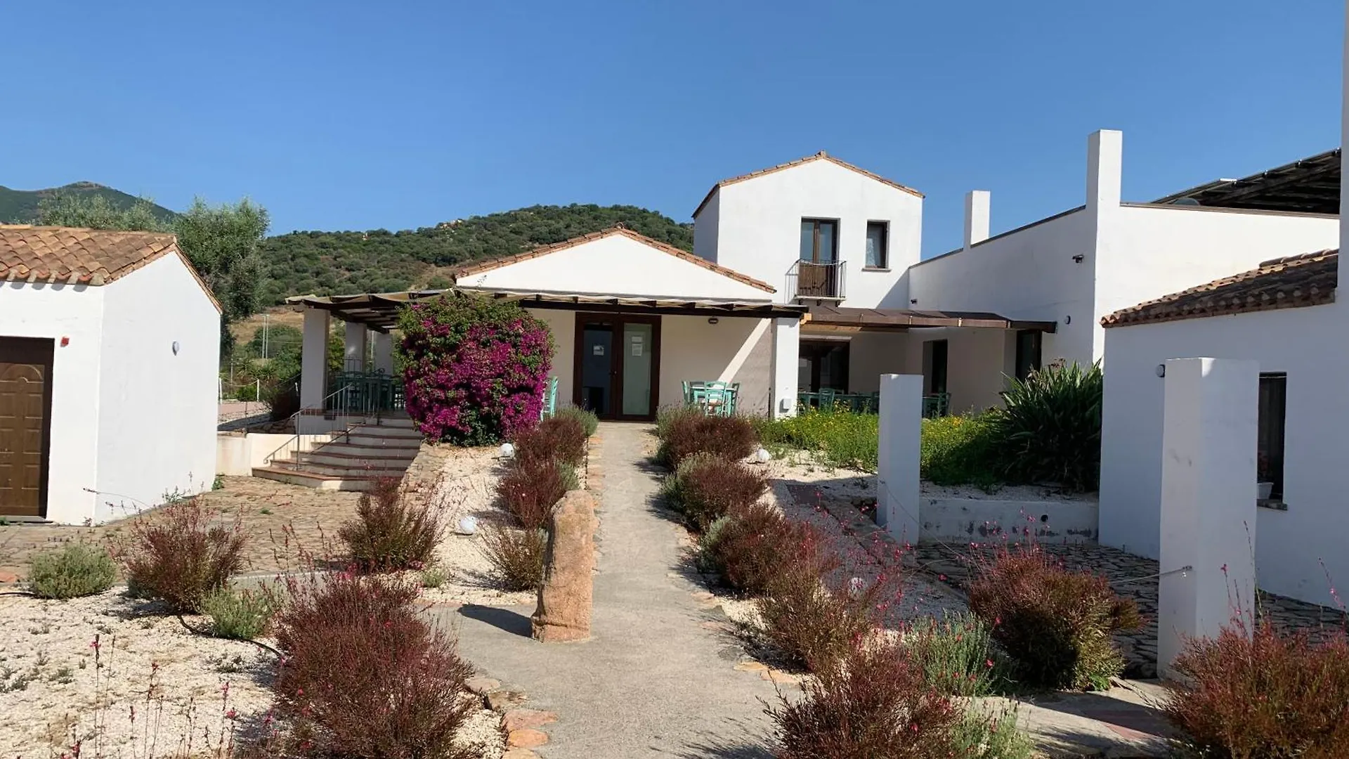 Cort'E Nastasj Hotel Tertenia