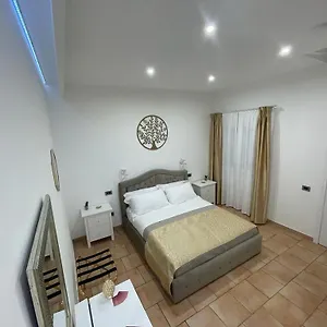 Nocleg ze śniadaniem La Maison Del Mas Gold, Elmas